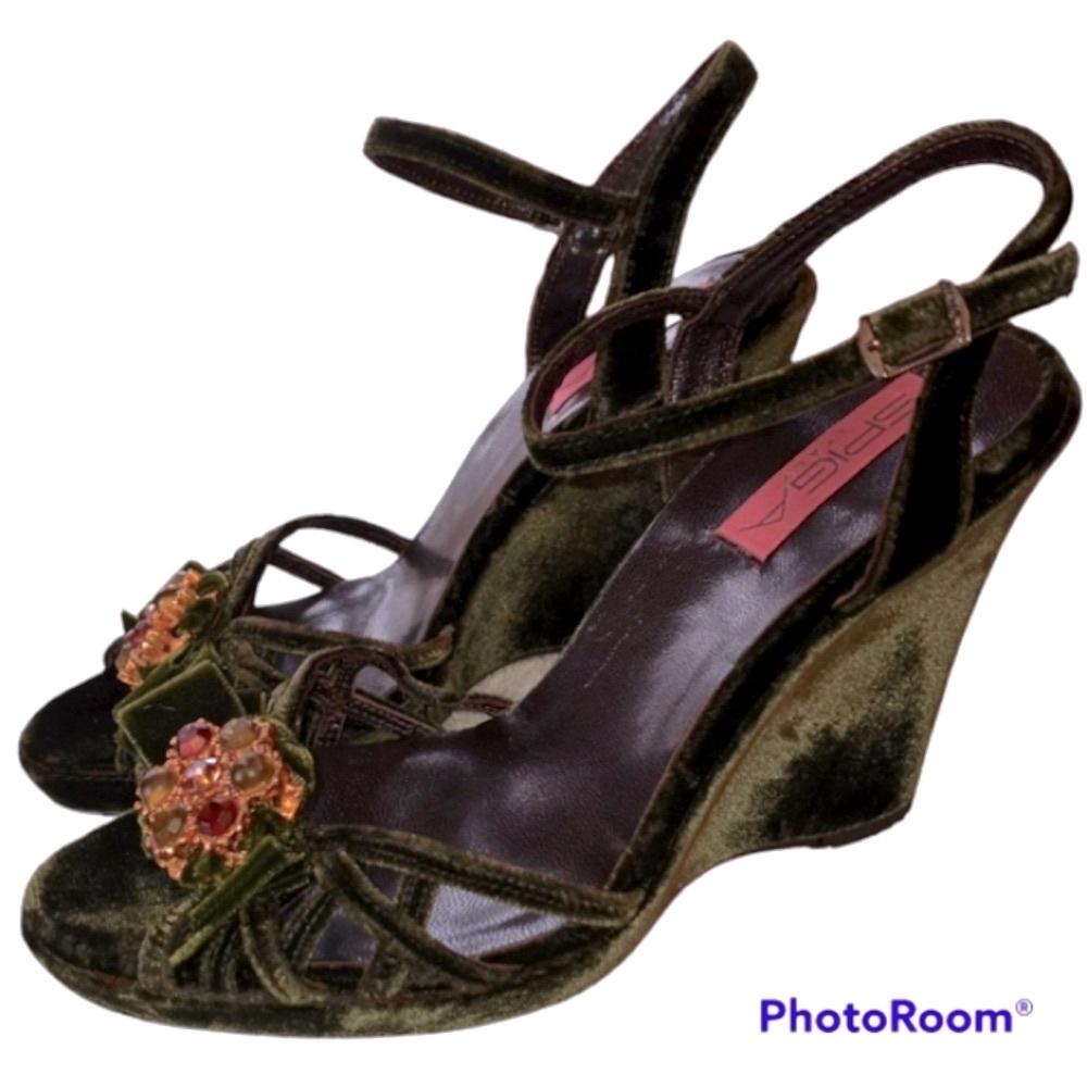 SPIGA ITALY velvet wedge heels women’s size 6.5M.